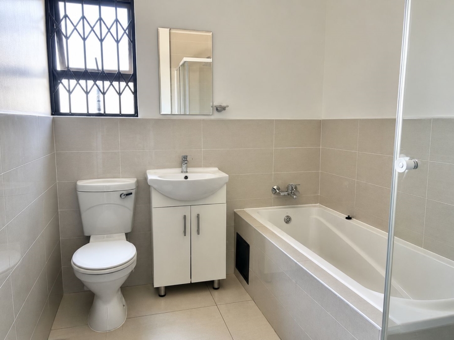 2 Bedroom Property for Sale in Fairlead Gauteng