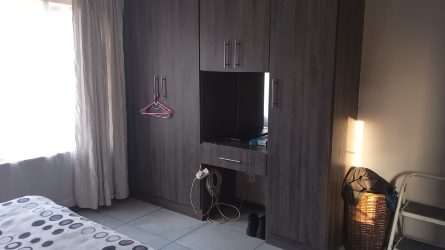To Let 2 Bedroom Property for Rent in Dalview Gauteng