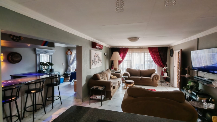 3 Bedroom Property for Sale in Dalview Gauteng