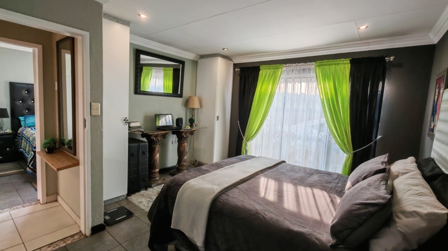 3 Bedroom Property for Sale in Dalview Gauteng