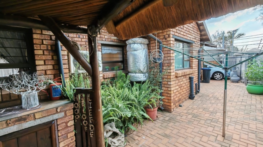 3 Bedroom Property for Sale in Dalview Gauteng
