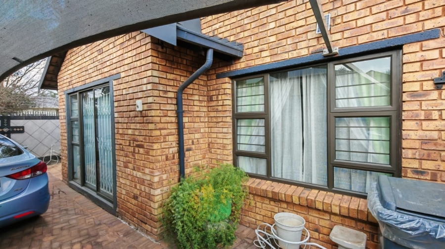 3 Bedroom Property for Sale in Dalview Gauteng