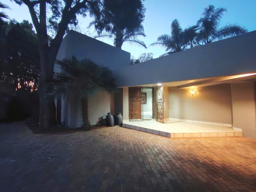 4 Bedroom Property for Sale in Sonneveld Gauteng