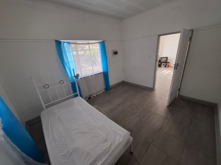 5 Bedroom Property for Sale in Lindo Park Gauteng