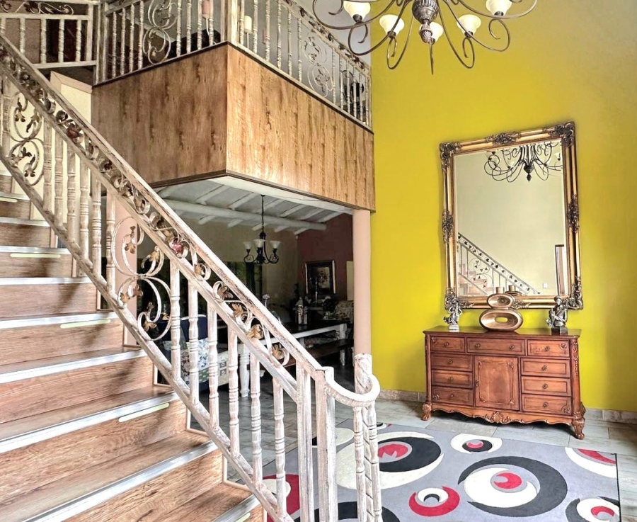 7 Bedroom Property for Sale in Three Rivers Gauteng