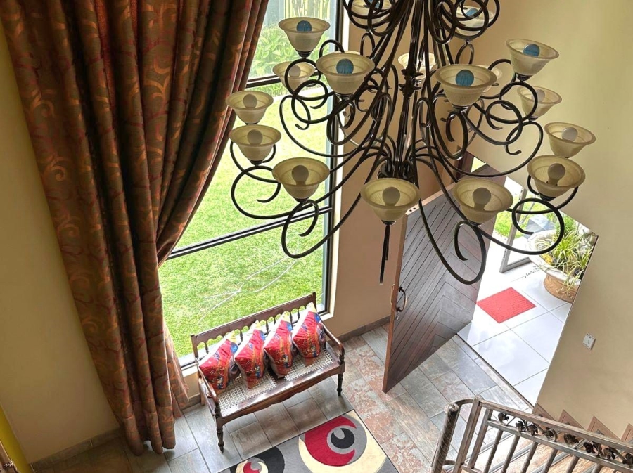 7 Bedroom Property for Sale in Three Rivers Gauteng