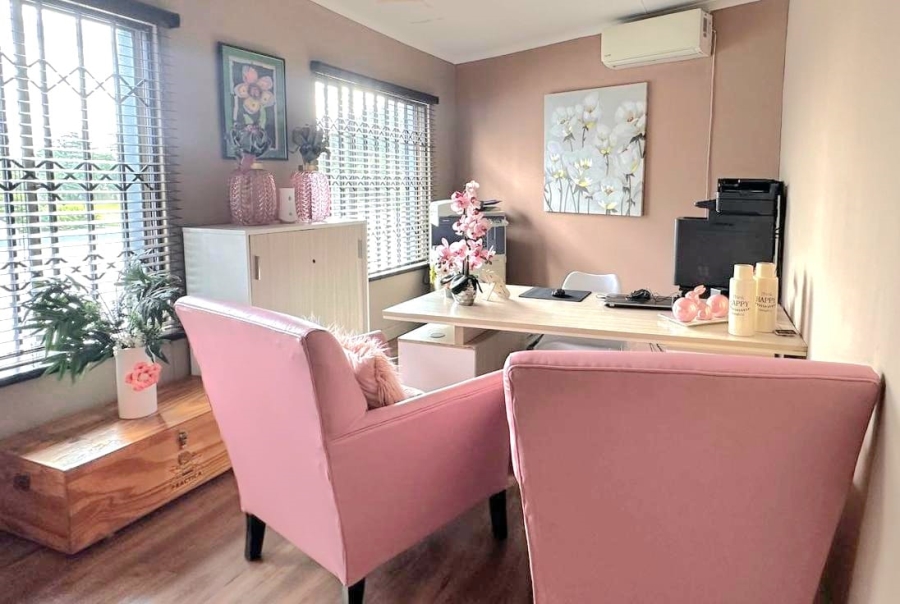 7 Bedroom Property for Sale in Three Rivers Gauteng
