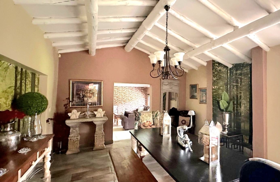 7 Bedroom Property for Sale in Three Rivers Gauteng