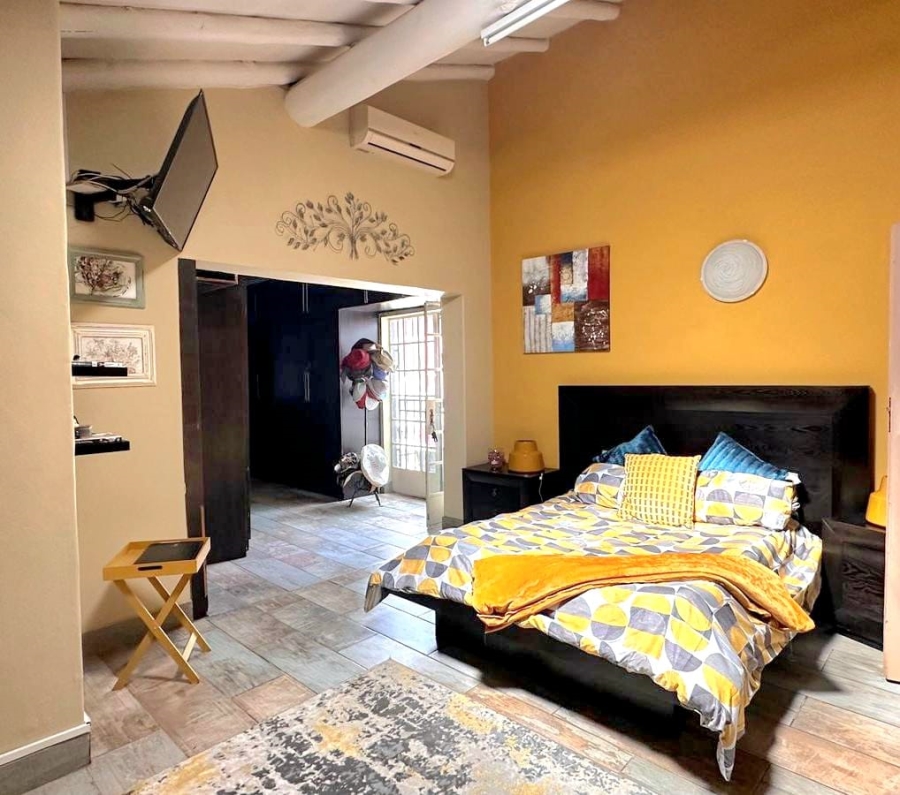 7 Bedroom Property for Sale in Three Rivers Gauteng