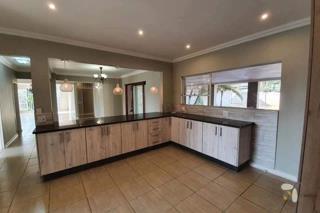 To Let 6 Bedroom Property for Rent in Freeway Park Gauteng