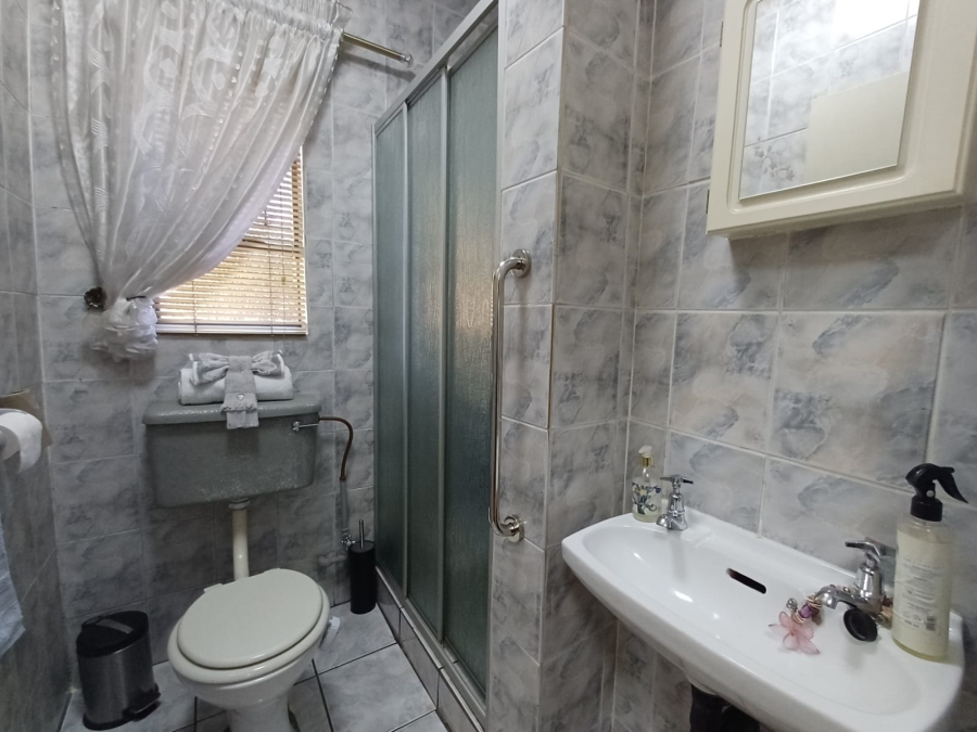3 Bedroom Property for Sale in Vanderbijlpark SE 6 Gauteng