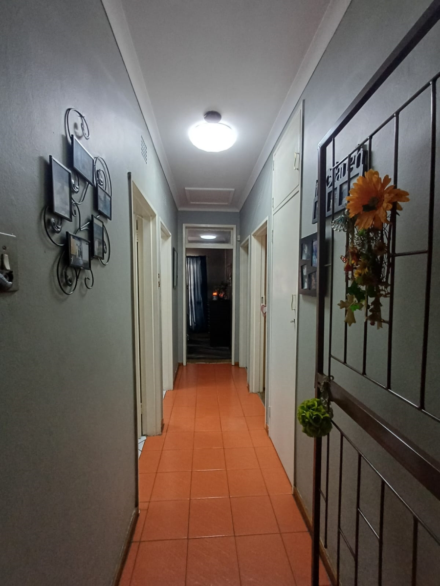 3 Bedroom Property for Sale in Vanderbijlpark SE 6 Gauteng
