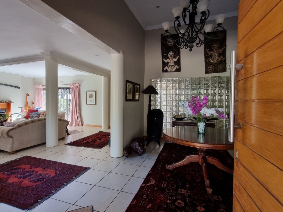 To Let 4 Bedroom Property for Rent in Fairland Gauteng