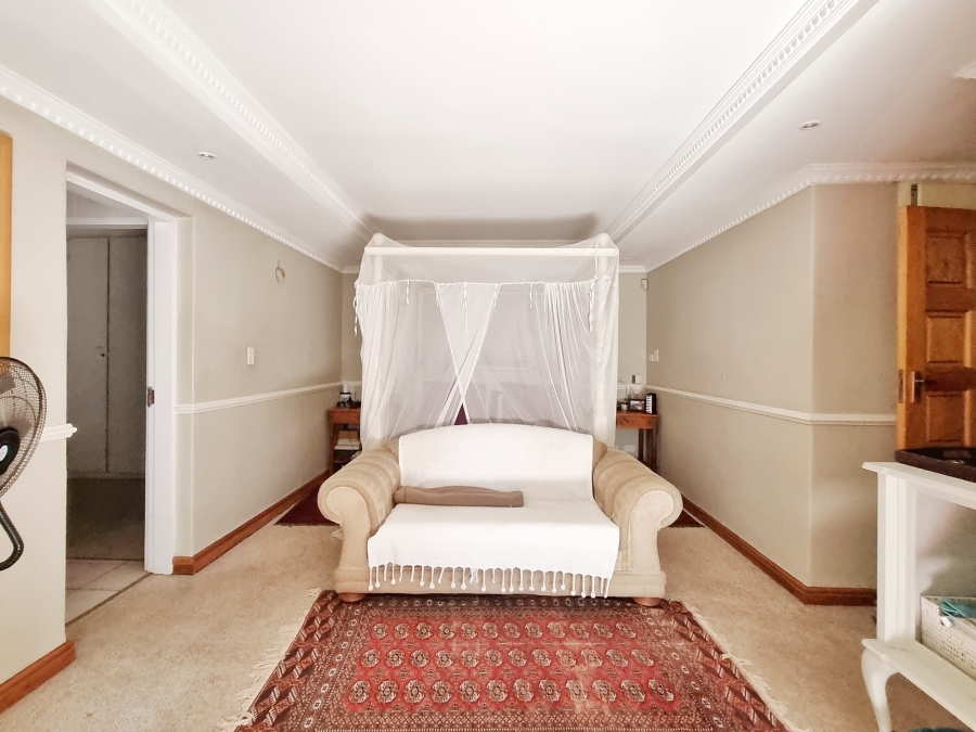 To Let 4 Bedroom Property for Rent in Fairland Gauteng