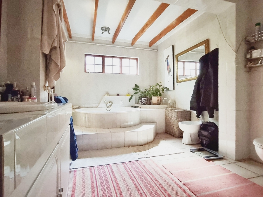 To Let 4 Bedroom Property for Rent in Fairland Gauteng