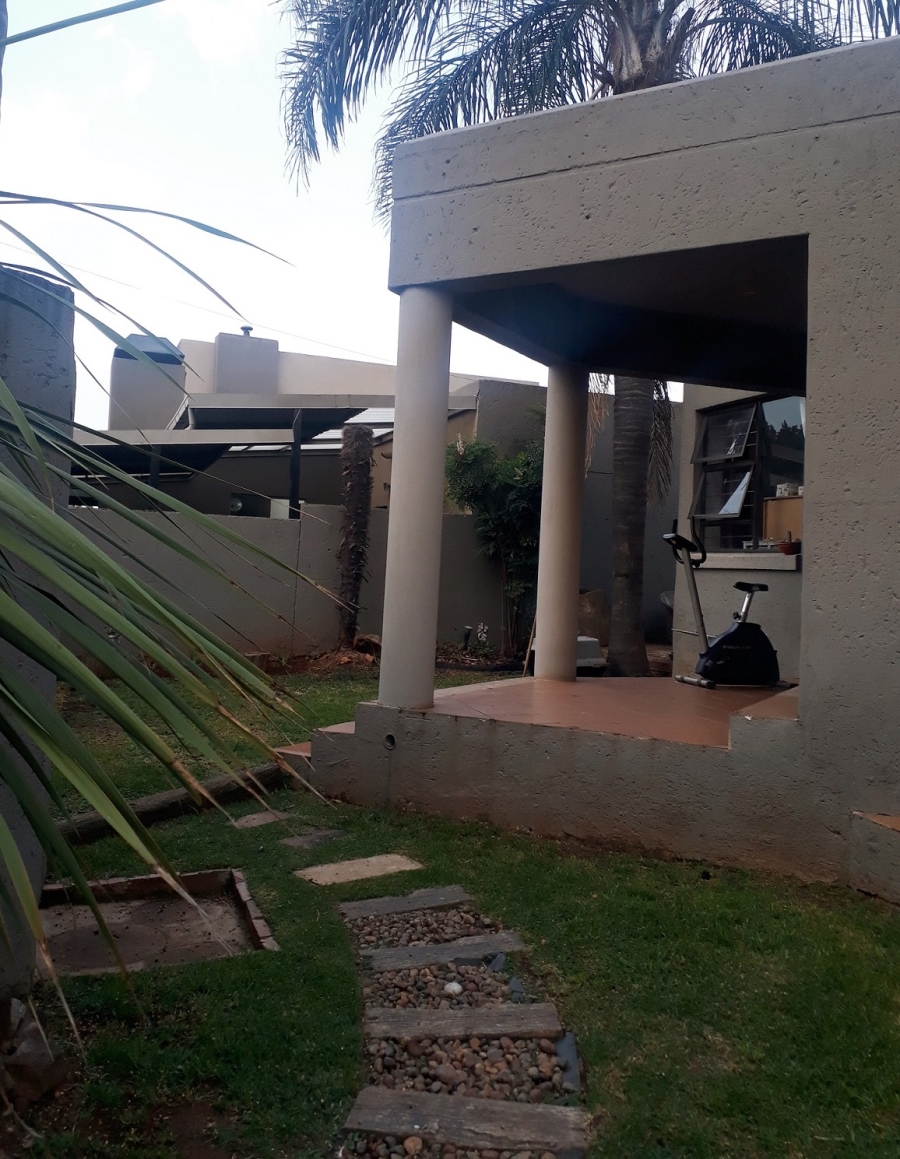 To Let 2 Bedroom Property for Rent in Albertville Gauteng