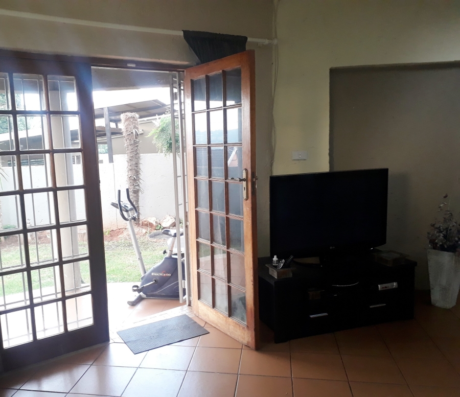 To Let 2 Bedroom Property for Rent in Albertville Gauteng