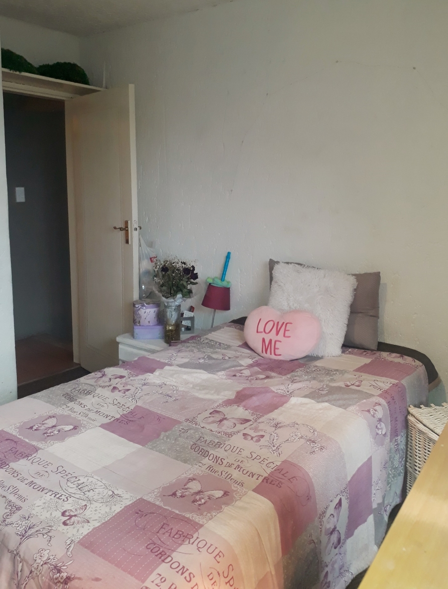 To Let 2 Bedroom Property for Rent in Albertville Gauteng