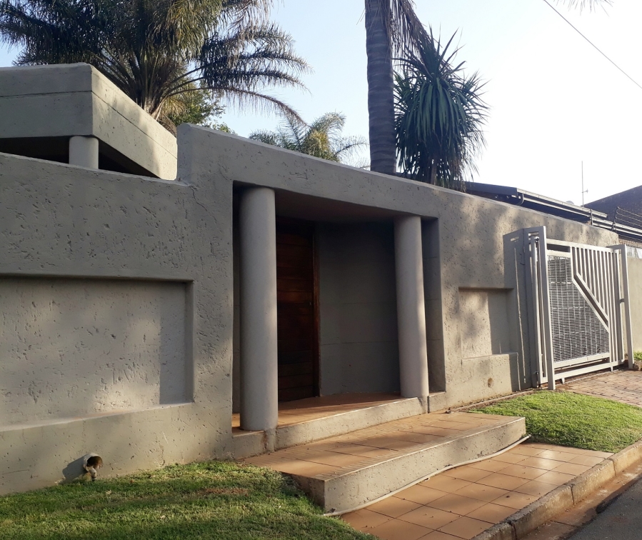 To Let 2 Bedroom Property for Rent in Albertville Gauteng