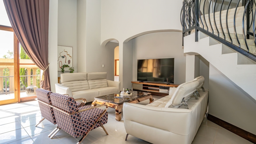 5 Bedroom Property for Sale in Cornwall Hill Gauteng