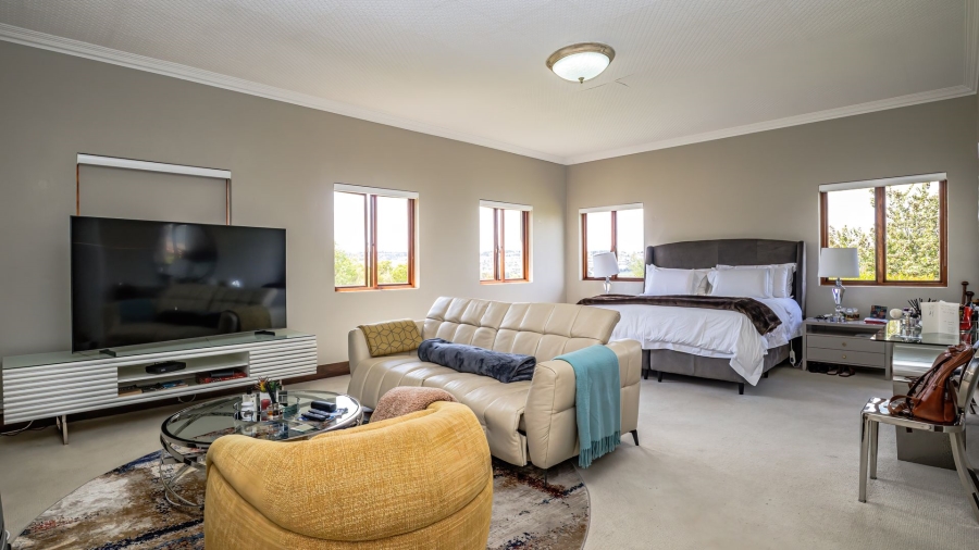 5 Bedroom Property for Sale in Cornwall Hill Gauteng