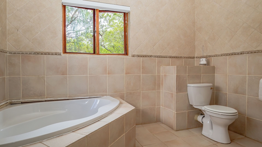 5 Bedroom Property for Sale in Cornwall Hill Gauteng