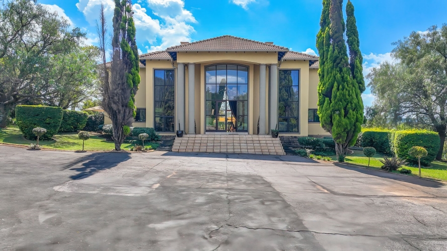 5 Bedroom Property for Sale in Cornwall Hill Gauteng