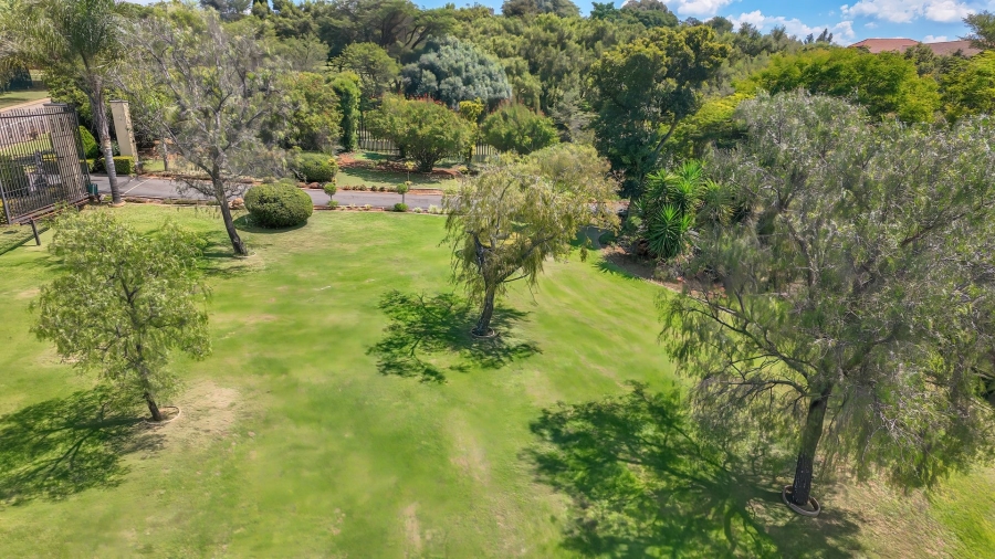 5 Bedroom Property for Sale in Cornwall Hill Gauteng