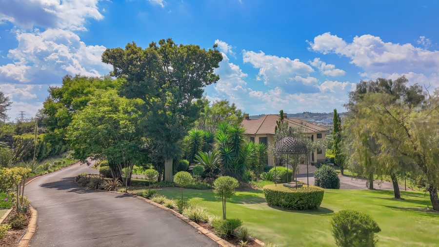 5 Bedroom Property for Sale in Cornwall Hill Gauteng