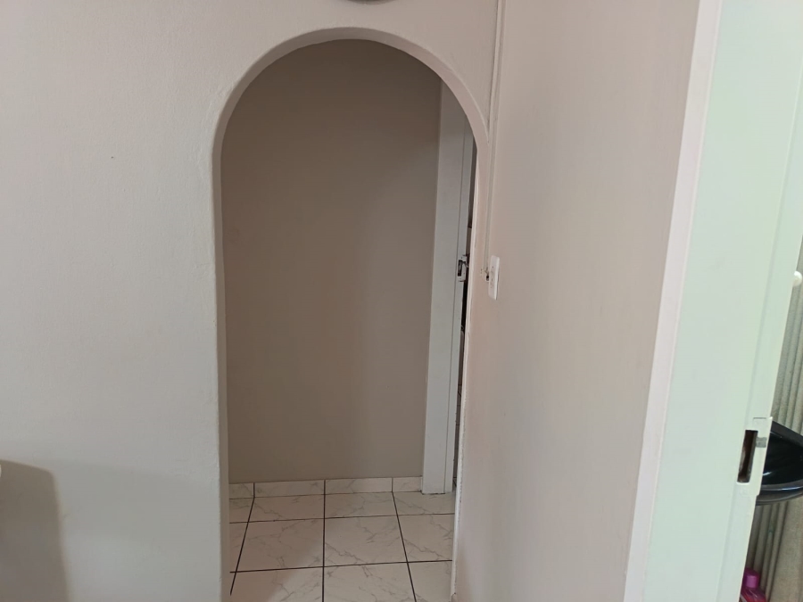 To Let 2 Bedroom Property for Rent in Laudium Gauteng