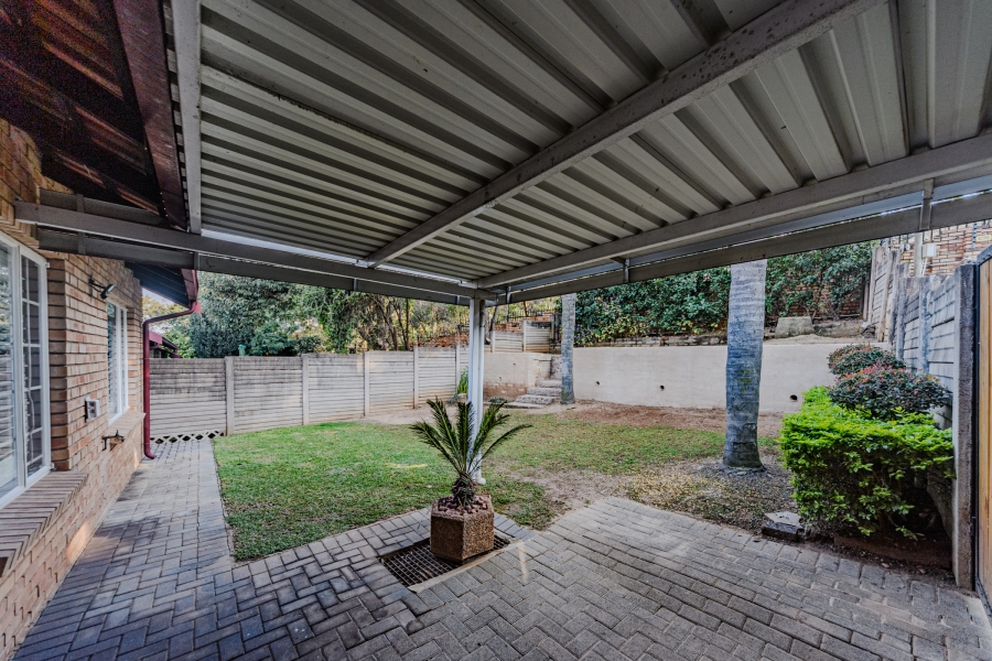 3 Bedroom Property for Sale in Erasmuskloof Gauteng