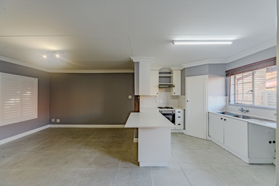 3 Bedroom Property for Sale in Erasmuskloof Gauteng
