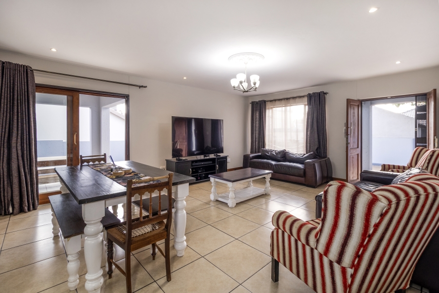 3 Bedroom Property for Sale in Pierre Van Ryneveld Gauteng