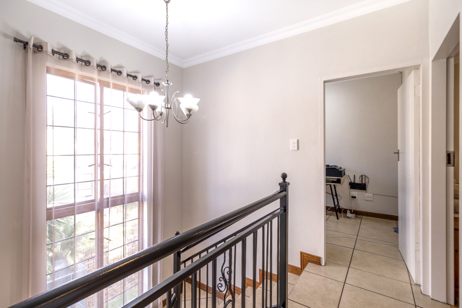 3 Bedroom Property for Sale in Pierre Van Ryneveld Gauteng