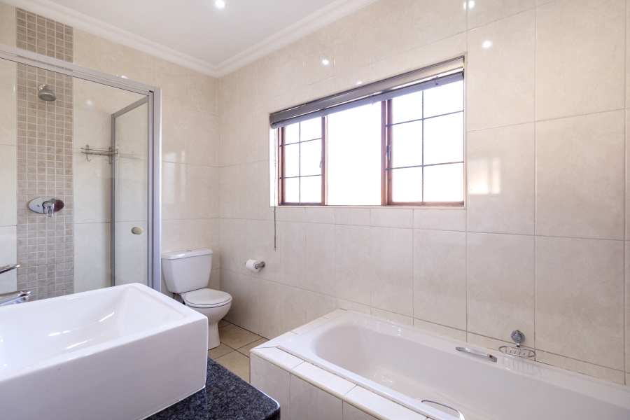 3 Bedroom Property for Sale in Pierre Van Ryneveld Gauteng