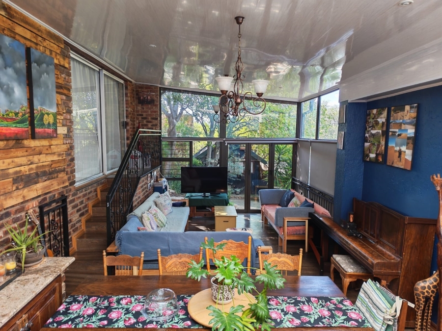 4 Bedroom Property for Sale in Vaaloewer Gauteng