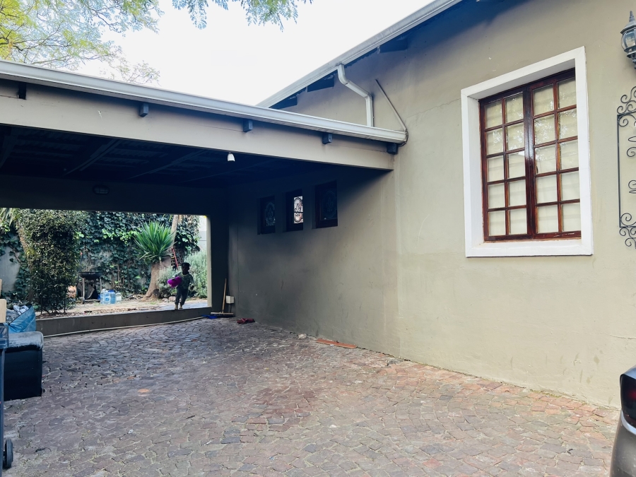 4 Bedroom Property for Sale in Kensington Gauteng