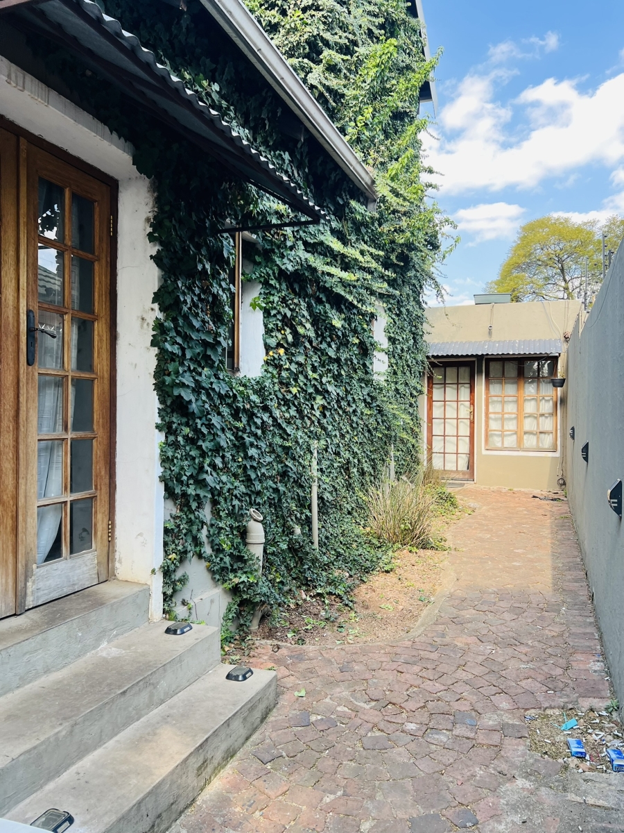 4 Bedroom Property for Sale in Kensington Gauteng