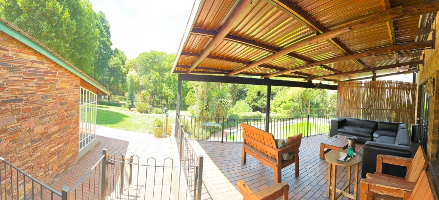 5 Bedroom Property for Sale in Mondeor Gauteng