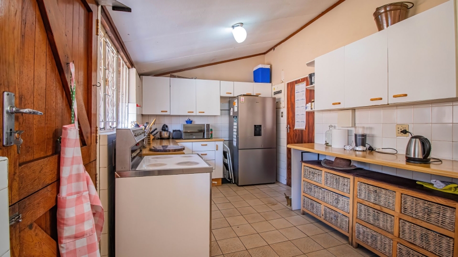 5 Bedroom Property for Sale in Mondeor Gauteng
