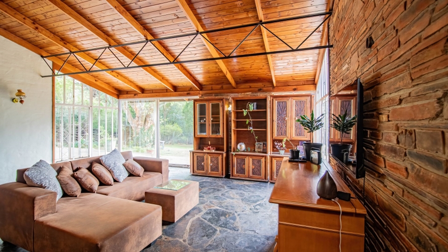 5 Bedroom Property for Sale in Mondeor Gauteng