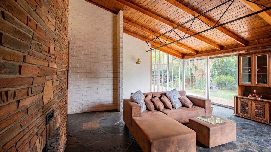 5 Bedroom Property for Sale in Mondeor Gauteng