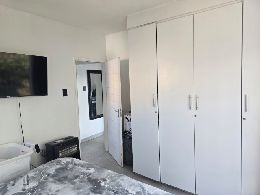 2 Bedroom Property for Sale in Suideroord Gauteng