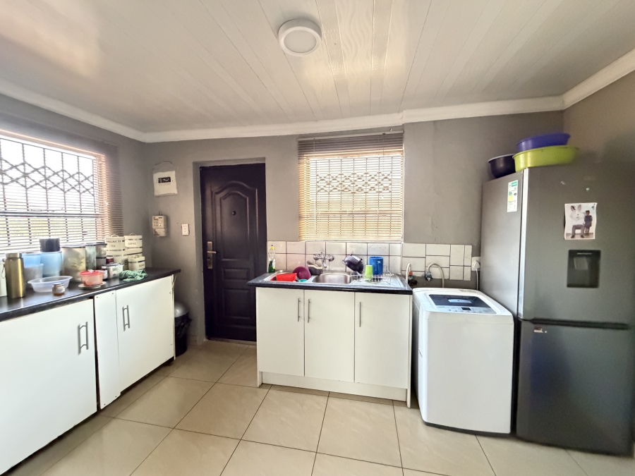 3 Bedroom Property for Sale in Lawley Gauteng