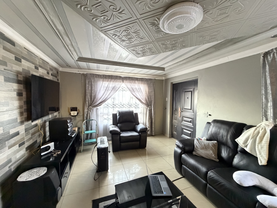 3 Bedroom Property for Sale in Lawley Gauteng
