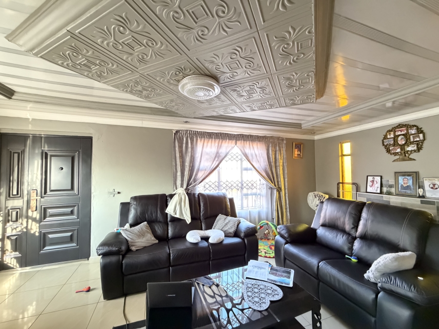 3 Bedroom Property for Sale in Lawley Gauteng