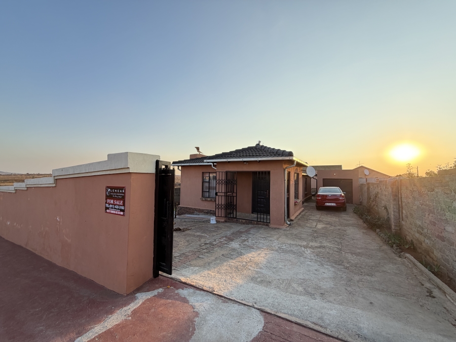 3 Bedroom Property for Sale in Lawley Gauteng