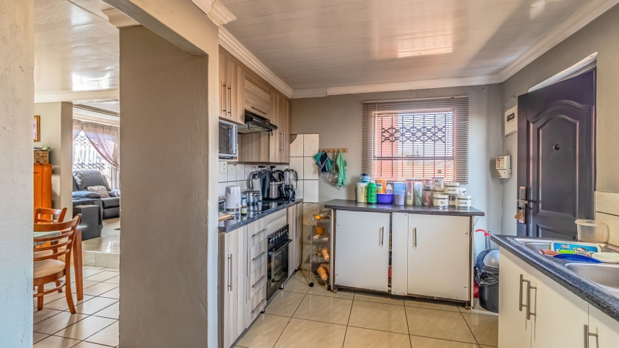 3 Bedroom Property for Sale in Lawley Gauteng