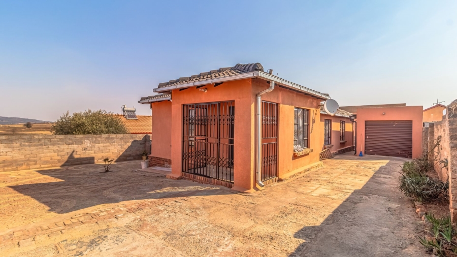 3 Bedroom Property for Sale in Lawley Gauteng