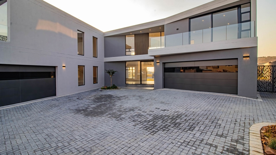 6 Bedroom Property for Sale in Eye of Africa Gauteng